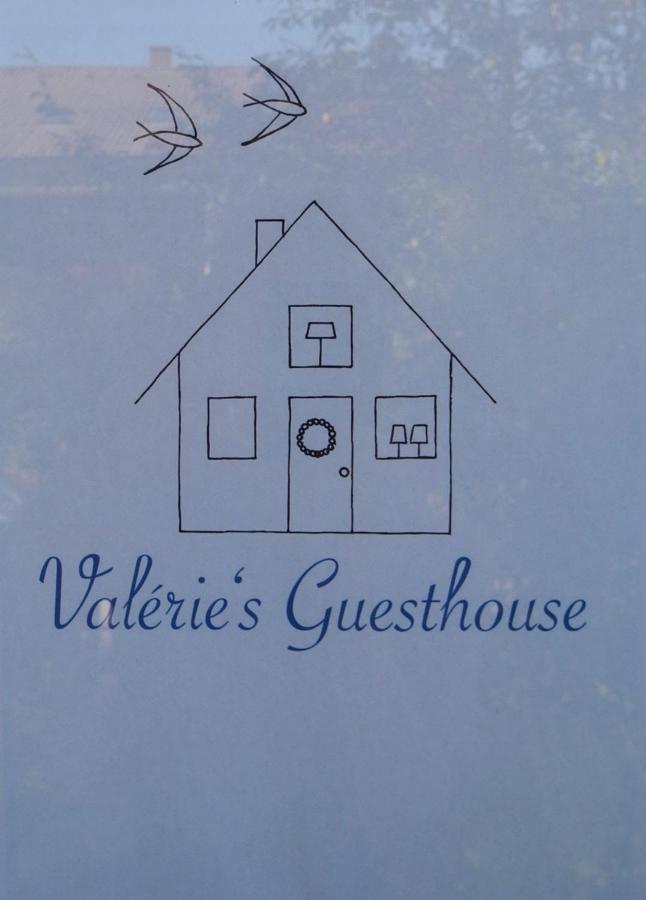Valerie'S Guesthouse Feldolling Exterior photo